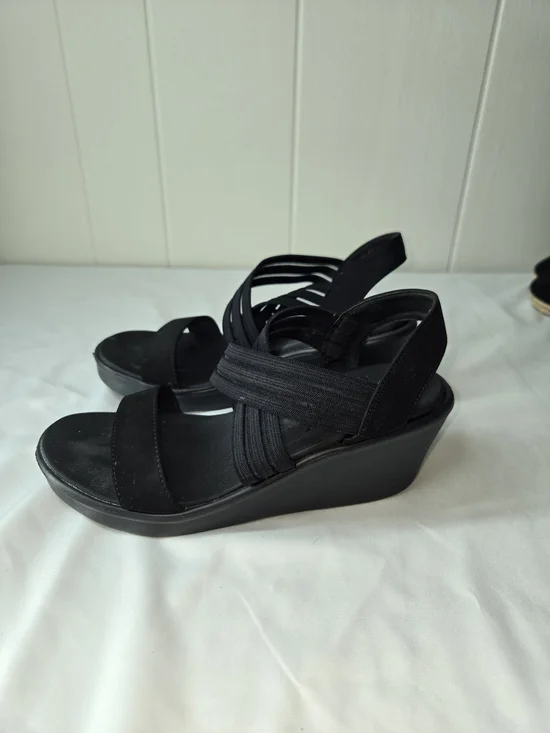 Skechers Black Strappy Elastic Wedge Sandals - Picture 5 of 7